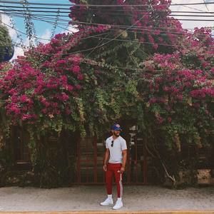 Meet your Posher, Jeffrey